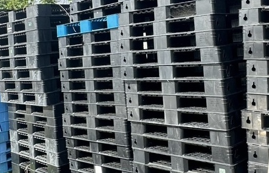 中古 大阪 1100×1100（11型）中古プラスチックパレット