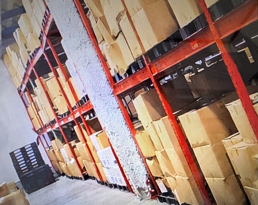 倉庫保管用の中古パレット